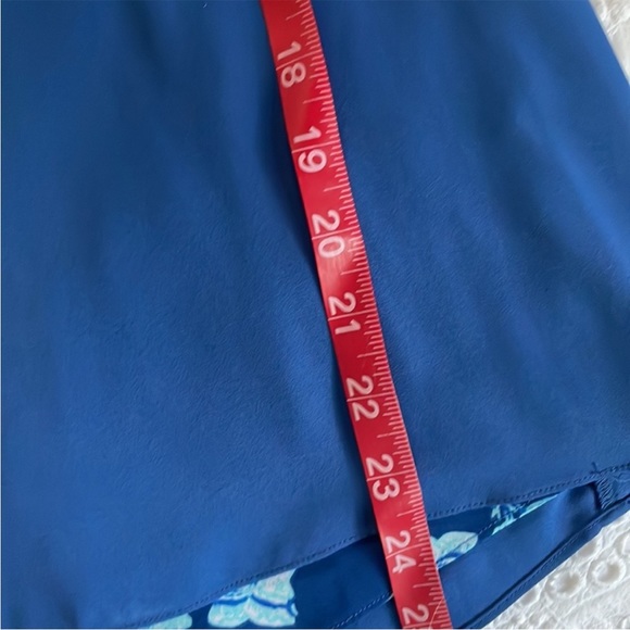 Lilly Pulitzer reversible blouse. Fun elephant print. Dimensions included in pic - Picture 6 of 8
